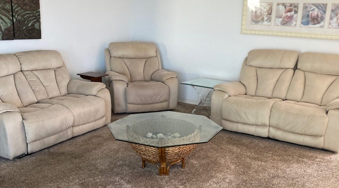 Lot 92 living b