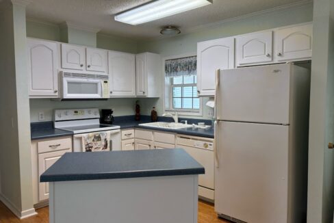 lot 196 kitchen
