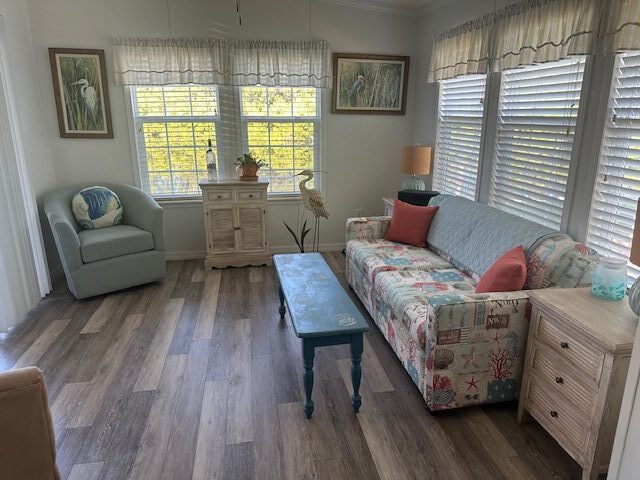 Lot 182 living